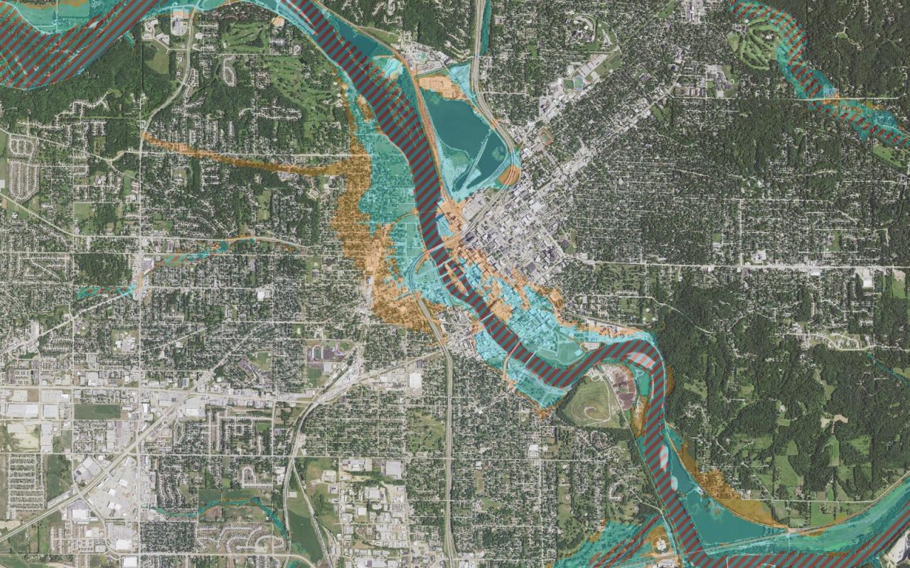 FEMA flood zones along the Cedar River through Cedar Rapids